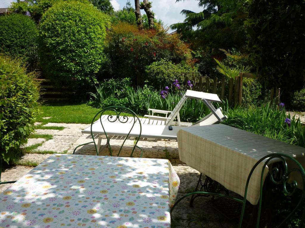 B&B Villa Dei Pini Domegliara ภายนอก รูปภาพ